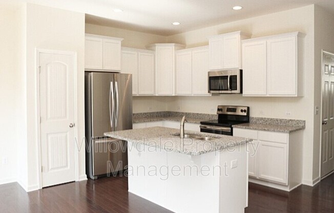 326 DUCHART LN