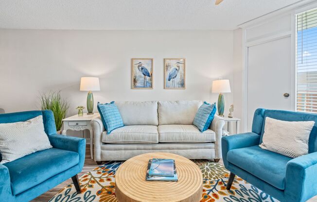 Winter Rental.  Fully furnished 1-bedroom, 1-bath condo