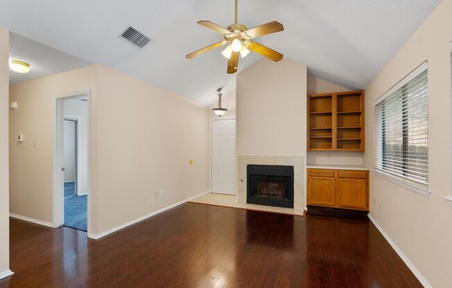 Perfect 3-Bedroom Condo in North Austin for Lease