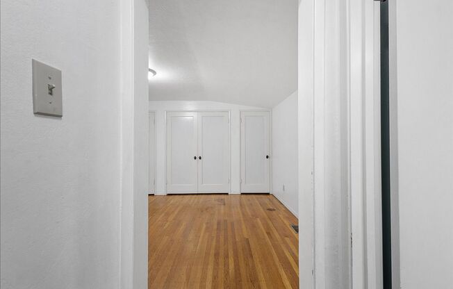 Santa Clara Ave 2146 - 2148