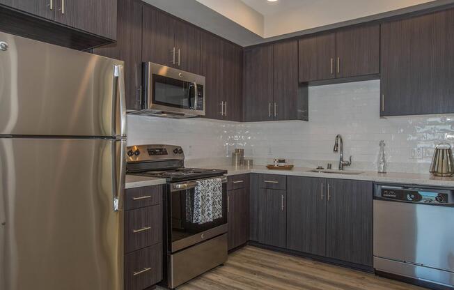 Home - Amo Apartments - San Diego, CA