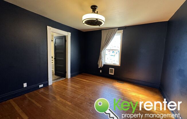 3 beds, 1 bath, $2,450