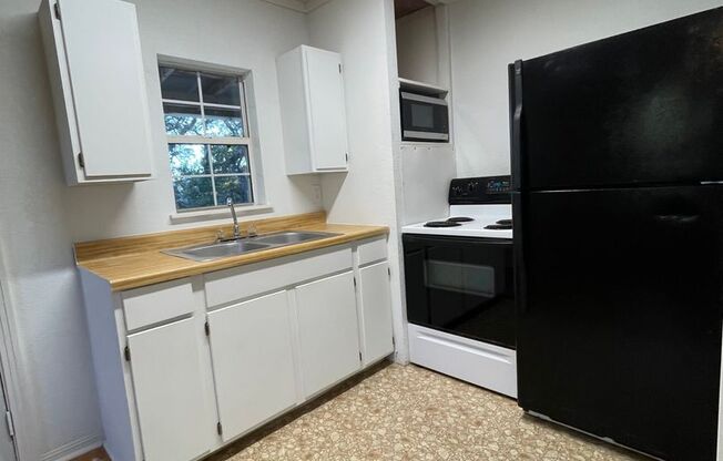 1 bed, 1 bath, $1,495