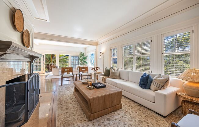 Exquisite 7BD/6.5BA Ross Home w/ Views!  Pool!  Wine Cellar!  FOUNDATION