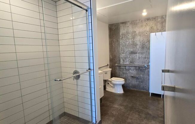 Studio, 1 bath, 500 sqft, $2,295, Unit 08