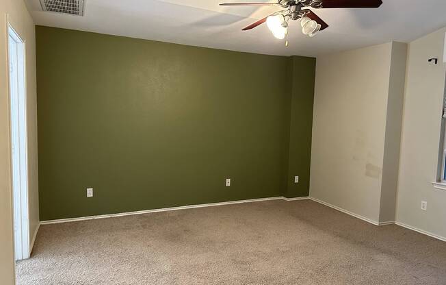 10214 MAYDELLE DR