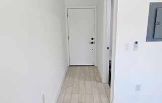 Studio, 1 bath, $1,000, Unit 15