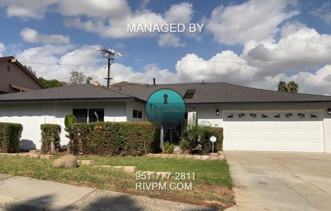 Your Perfect Mid-Century Retreat Awaits in Jurupa Valley!!! AVAILABLE NOW!!