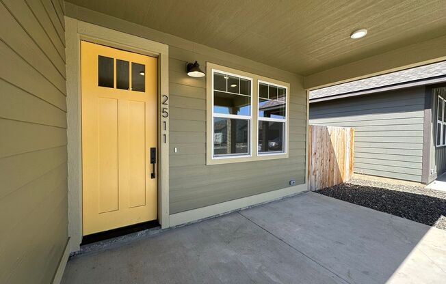 Beautiful 4 Bed, 3 Bath Home for Rent!