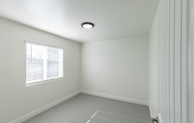 2 beds, 1 bath, 780 sqft, $1,400, Unit 1524 Porter St - Apt B