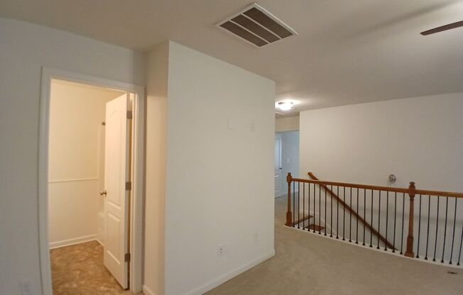 3 beds, 2.5 baths, $2,195