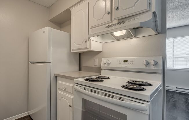 2 beds, 1 bath, 800 sqft, $980, Unit 5917-004