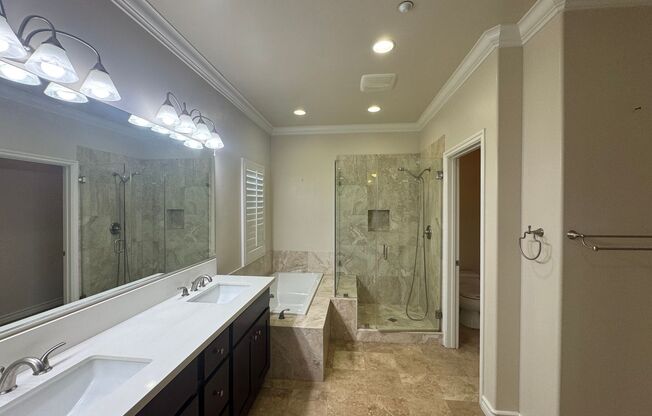 Monrovia 3beds 2.5 bath PUD for lease