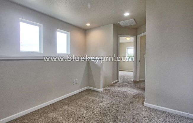 3 beds, 2.5 baths, $2,395