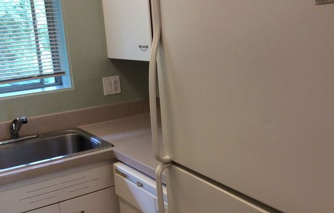 2 beds, 1 bath, 740 sqft, $1,500, Unit 209
