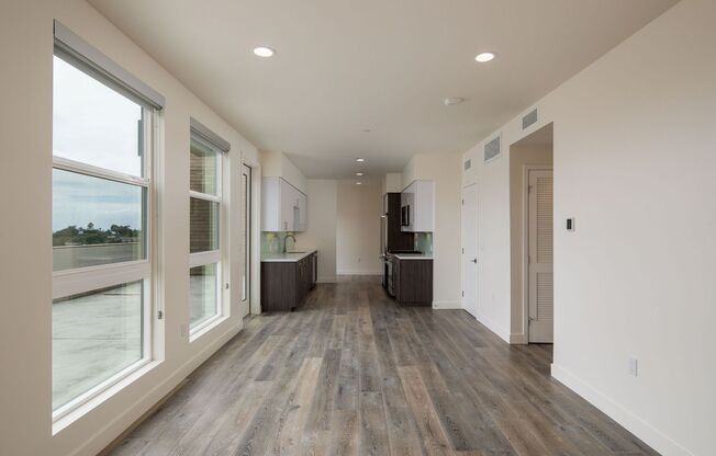 2 beds, 2 baths, 1,023 sqft, $5,485, Unit 406