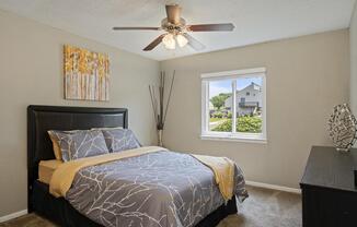 Bedroom With Ceiling Fan & Light