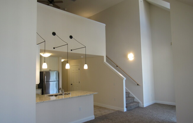 1 bed, 1.5 baths, 845 sqft, $1,650, Unit 180-305