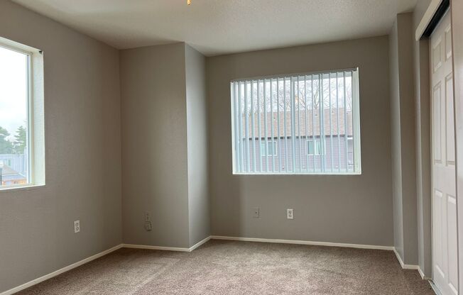 2 beds, 1 bath, 870 sqft, $1,550, Unit 223-78