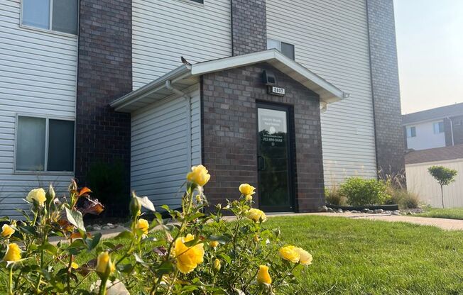 2 beds, 1 bath, 1,000 sqft, $1,010, Unit 306