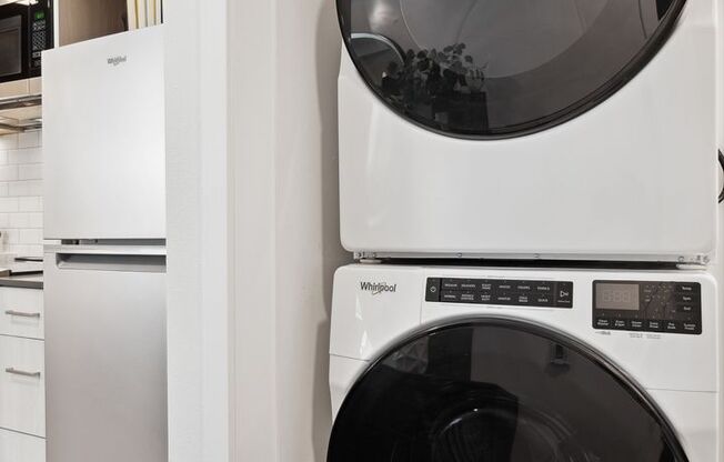 Studio, 1 bath, 444 sqft, $1,675, Unit 13