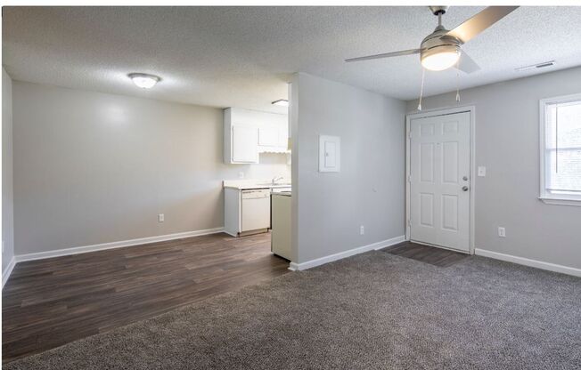 1 bed, 1 bath, 610 sqft, $880, Unit 026