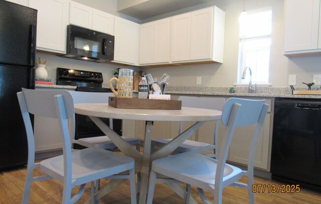 2 beds, 1.5 baths, 960 sqft, $1,739, Unit 2602-103
