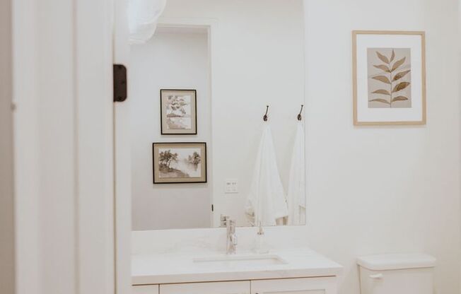 1 bed, 1 bath, 811 sqft, $1,875, Unit 1214