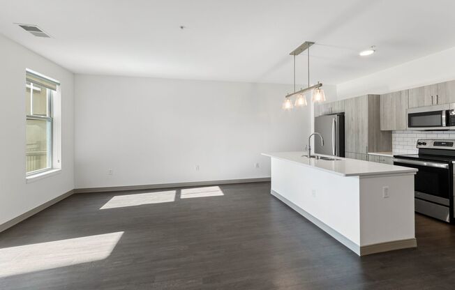 2 beds, 2 baths, 1,182 sqft, $2,795, Unit Unit 409