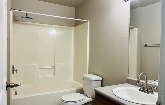 2 beds, 2 baths, 772 sqft, $1,650, Unit 4370 Tull Road - Unit 105