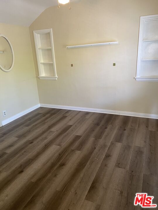 725 LORRAINE BLVD