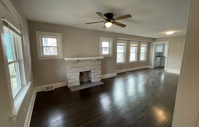 3bd/1ba Home, Large Yard!!