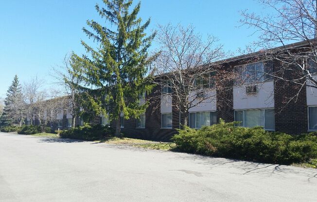 2 beds, 1.5 baths, 950 sqft, $1,174, Unit 248