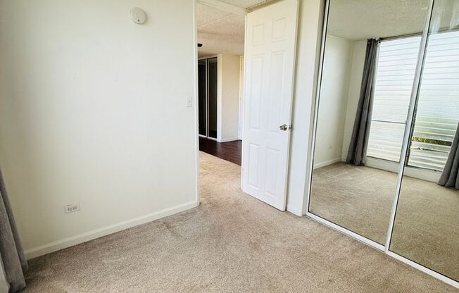 2 beds, 1 bath, $2,050