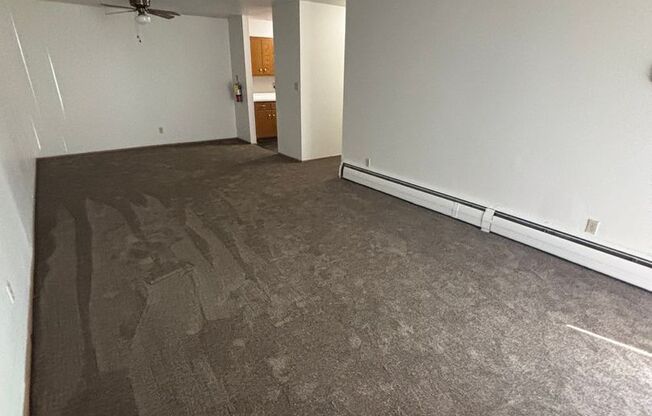 2 beds, 1.5 baths, 963 sqft, $1,299, Unit 5166 B04