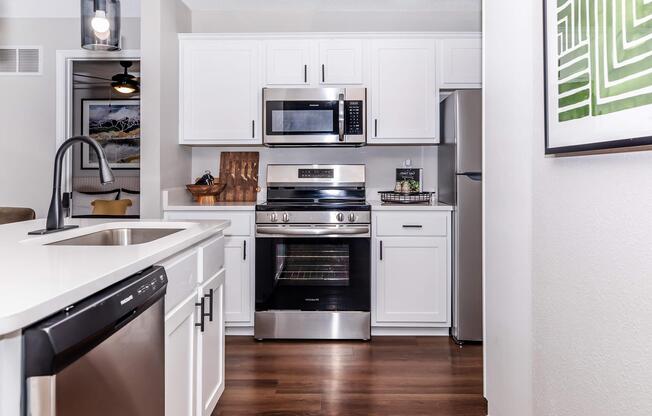 3 beds, 3 baths, 1,631 sqft, $2,295