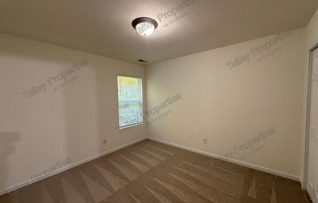 4 beds, 2.5 baths, 2,450 sqft, $2,199