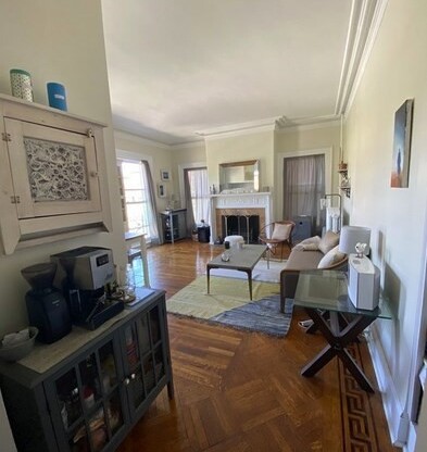 1 bed, 1 bath, 615 sqft, $3,000, Unit 5