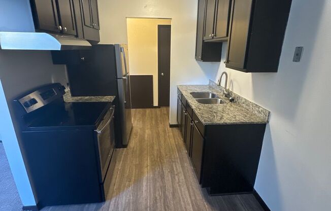 1 bed, 1 bath, 600 sqft, $870, Unit Unit 301