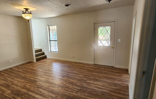 ALL PROSPECTIVE TENANTS MUST SUBMIT A $58 NON-REFUNDABLE APPLICATION FEE PER APPLICANT ONLINE AND BE PRE-QUALIFIED PRIOR TO ANY SHOWINGS Apply online at: puebloarearentals.com Application process could take up to 3 business days Managed By: Larry Turner