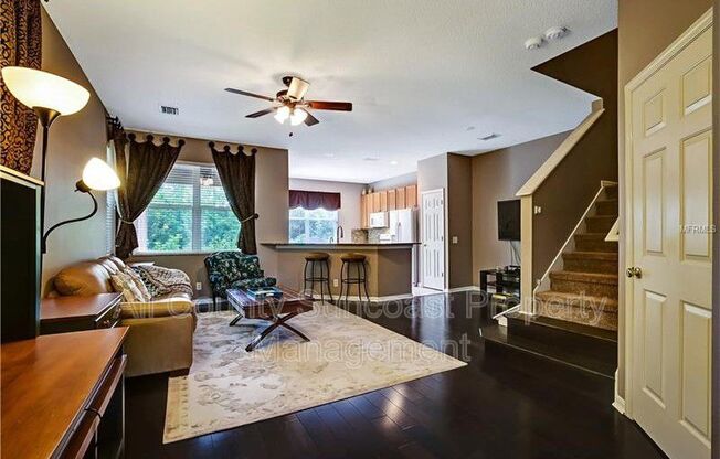 572 BLACK LION DR NE