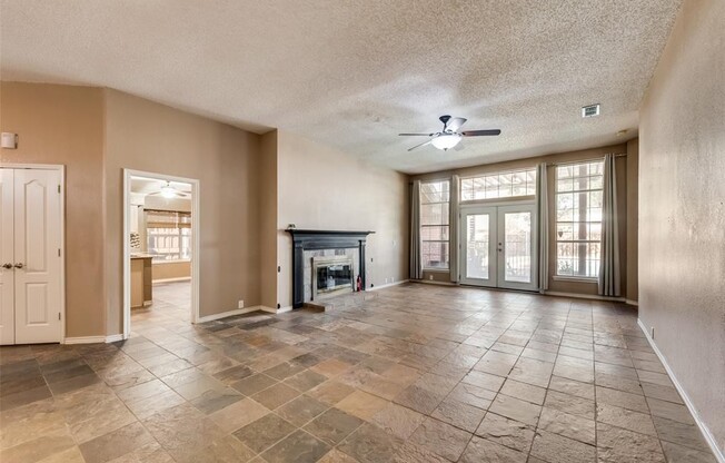 416 HALIFAX DR