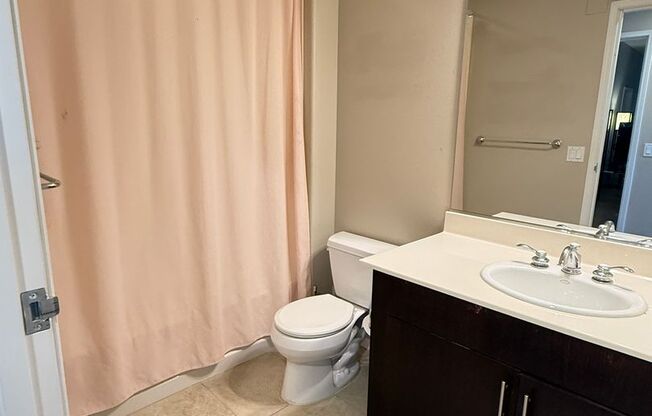 2 beds, 2.5 baths, $2,750, Unit Unit 1311