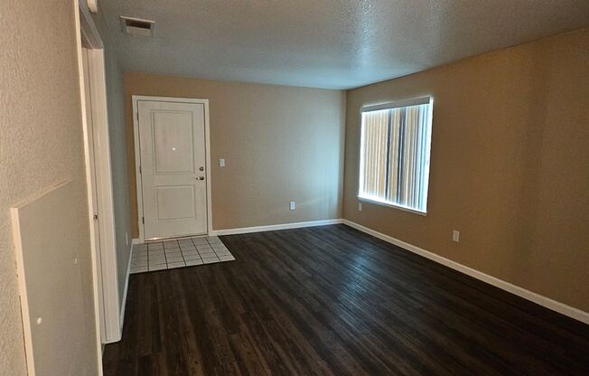 1 bed, 1 bath, 630 sqft, $1,565