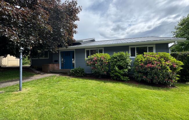 Modern Charm with Farmhouse Elegance – Stunning 4-Bedroom Home with Dual Fireplaces & Backyard Retreat