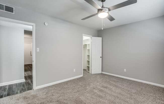 Carpeted Bedroom at Bellaire Oaks Apartments, Texas