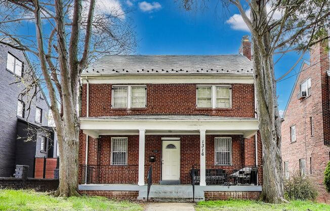 Van Buren St NW
