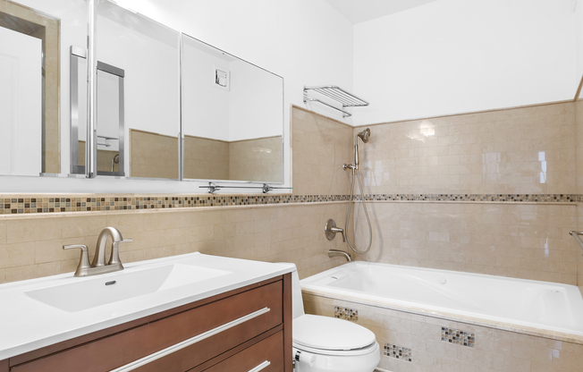 1 bed, 2 baths, $7,500, Unit 23B