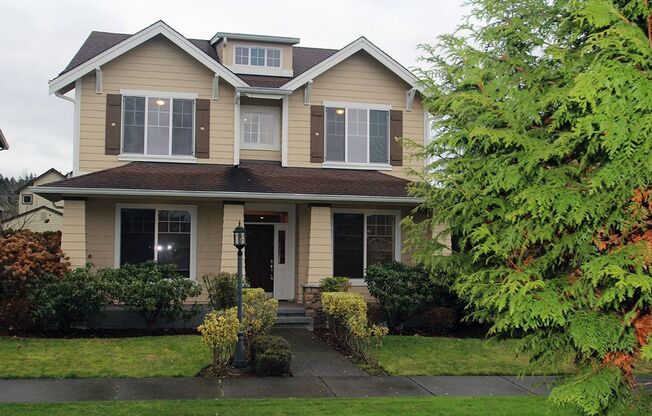 4 BEDROOM WOODBRIDGE REDMOND HOME FOR RENT WITH 2 CAR GARAGE!