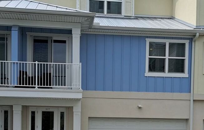 3 bedroom/3bath Townhome in Dunedin